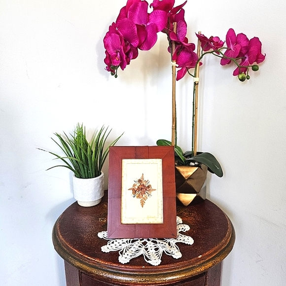 Antique Bosnian Pressed Flowers, Signed, Original Glass and Wood Frame - Picture 12 of 16